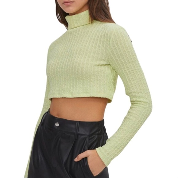Bershka Cropped Turtleneck Sweater - Picture 2 of 8